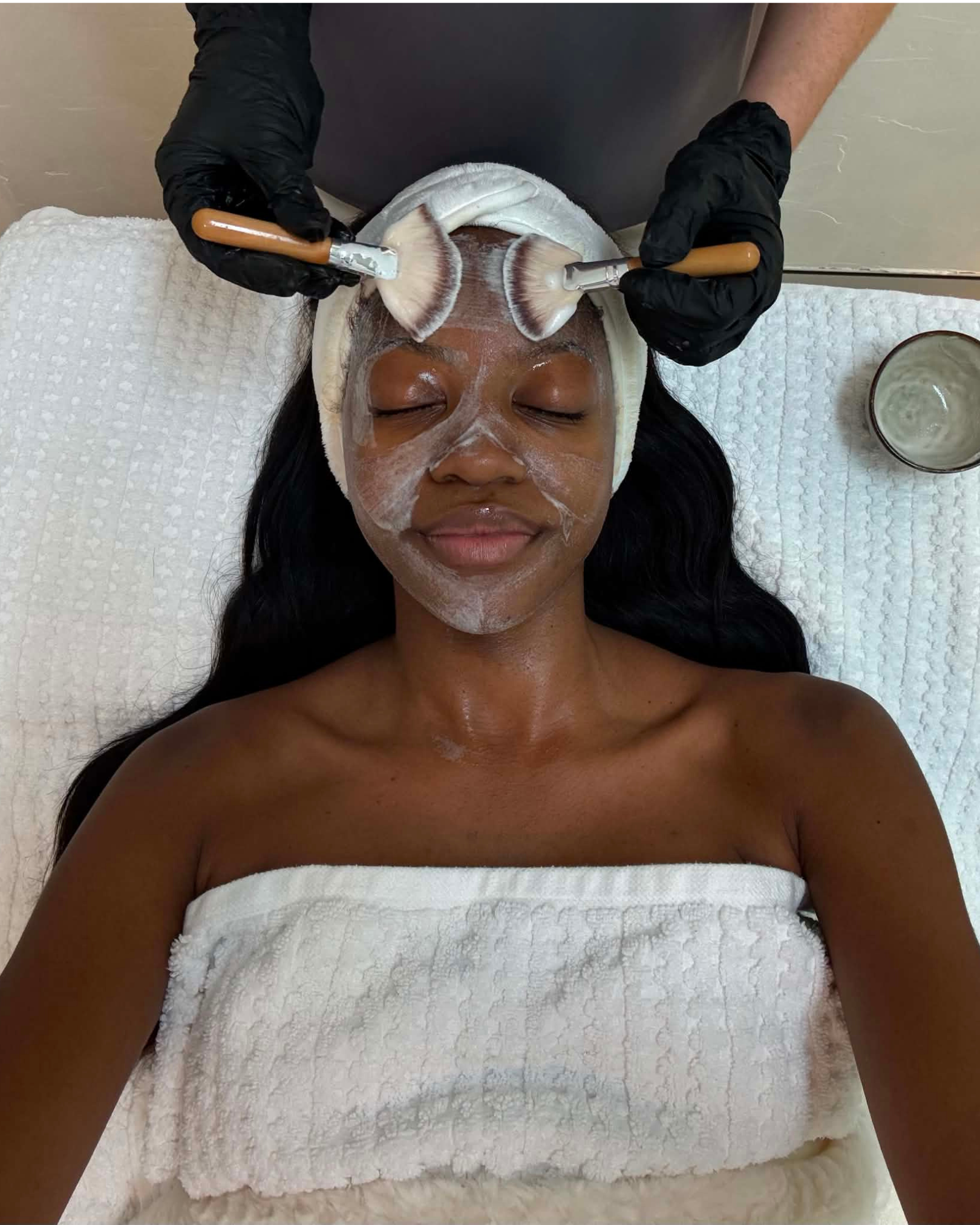 The Vanité Lounge skin treatment